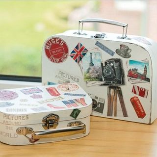 Suitcase with napkin technique for holiday memories