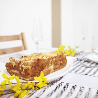 Recept: Slaný dort z krabice "Croque cake"