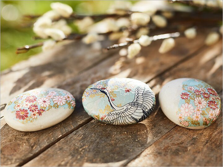 Steine mit Servietten