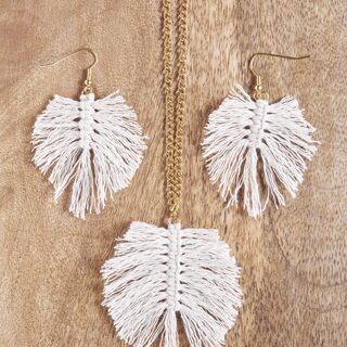 Šperky z osnovní příze