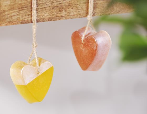 Seifenherzen zum Aufhängen