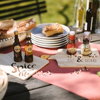 Zásobníky na koření a grilovací bylinky ve sklenici