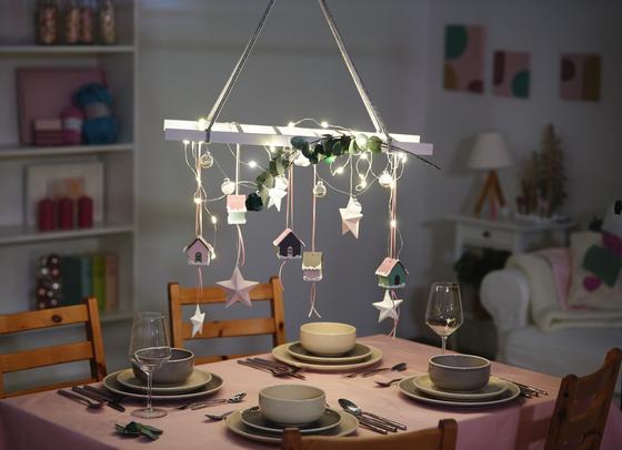 Winterliche Lichtdeko Leiter