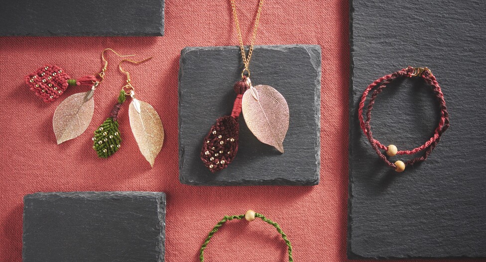 Makramee Schmuck knüpfen