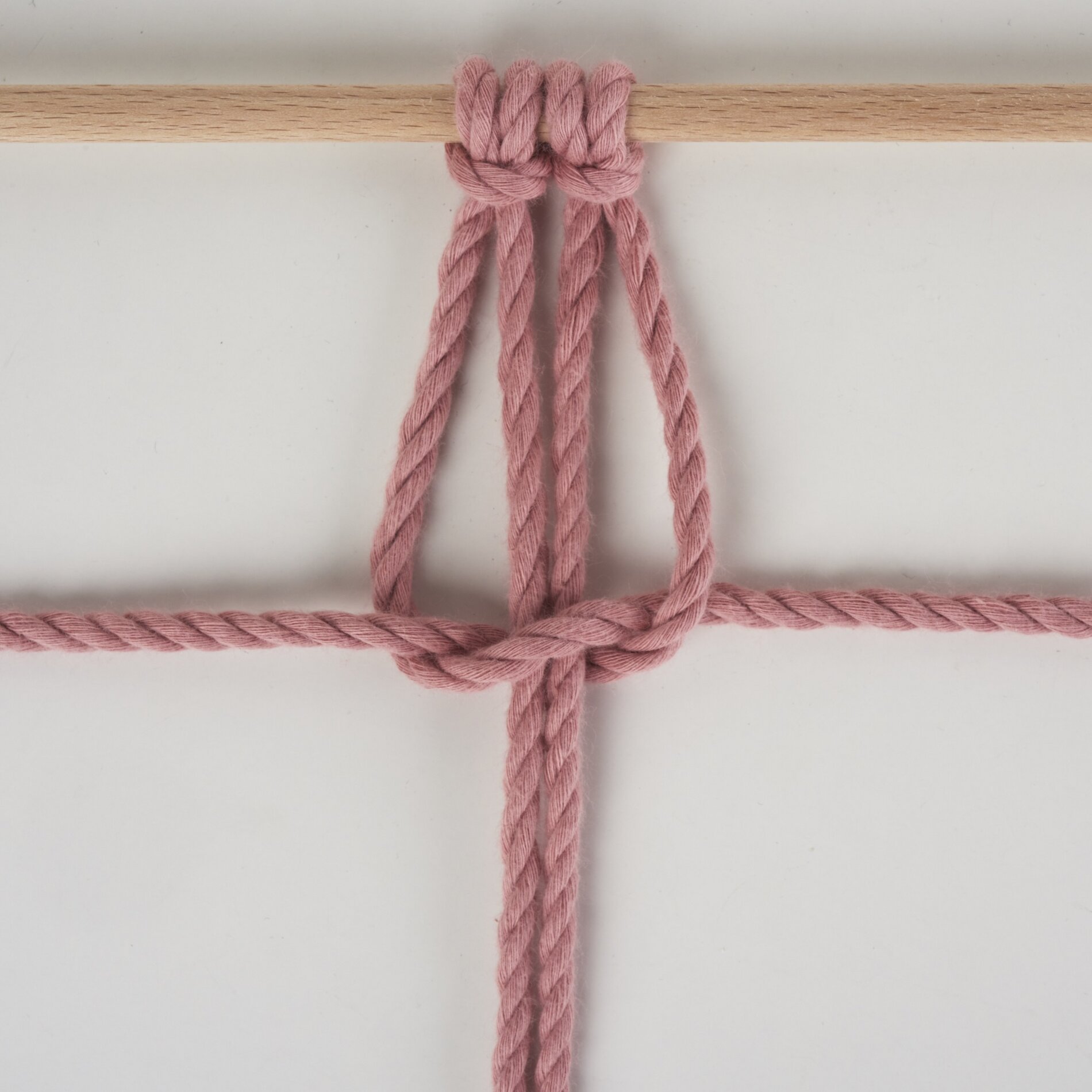 Kreuzknoten nach links gerichtet 3