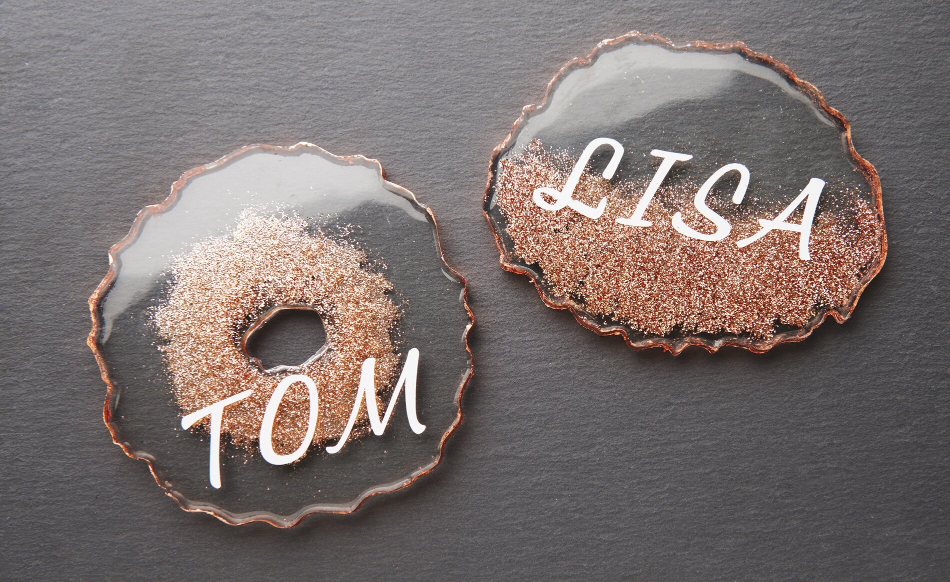 Untersetzer aus Gießharz mit Glitter