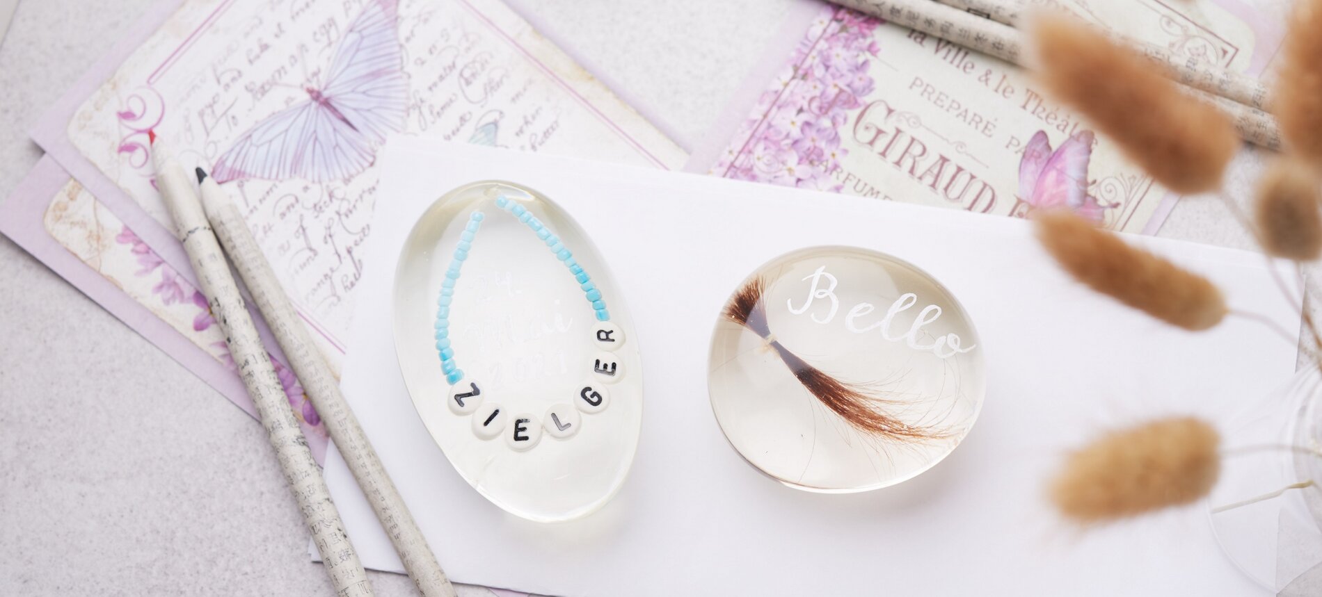 Personalisierte Briefbeschwerer aus Gießharz