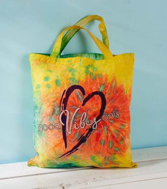 Taschen batiken mit der Tie-Dye Technik