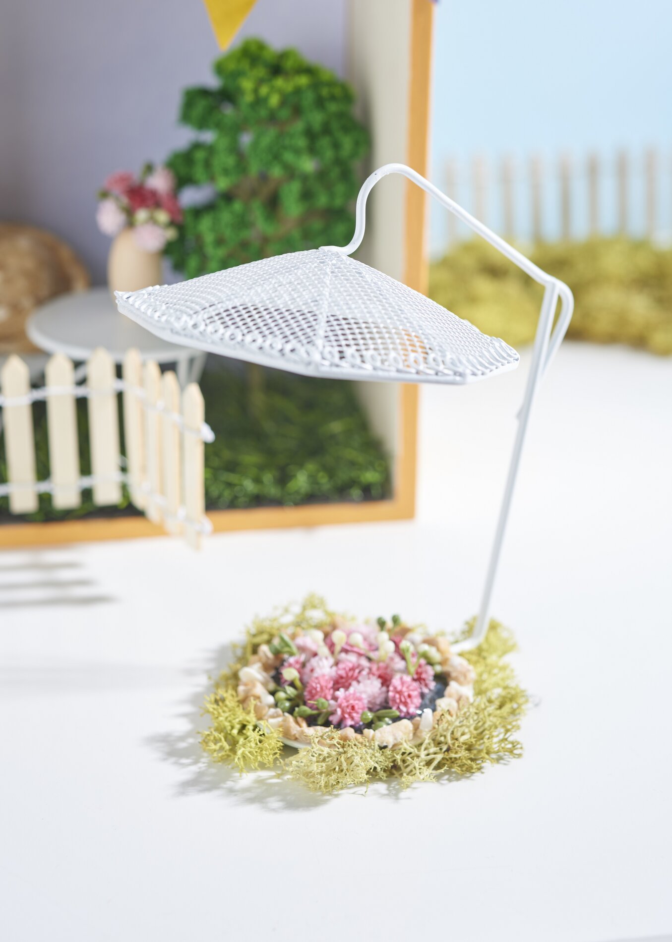 wichteltür im holzregal