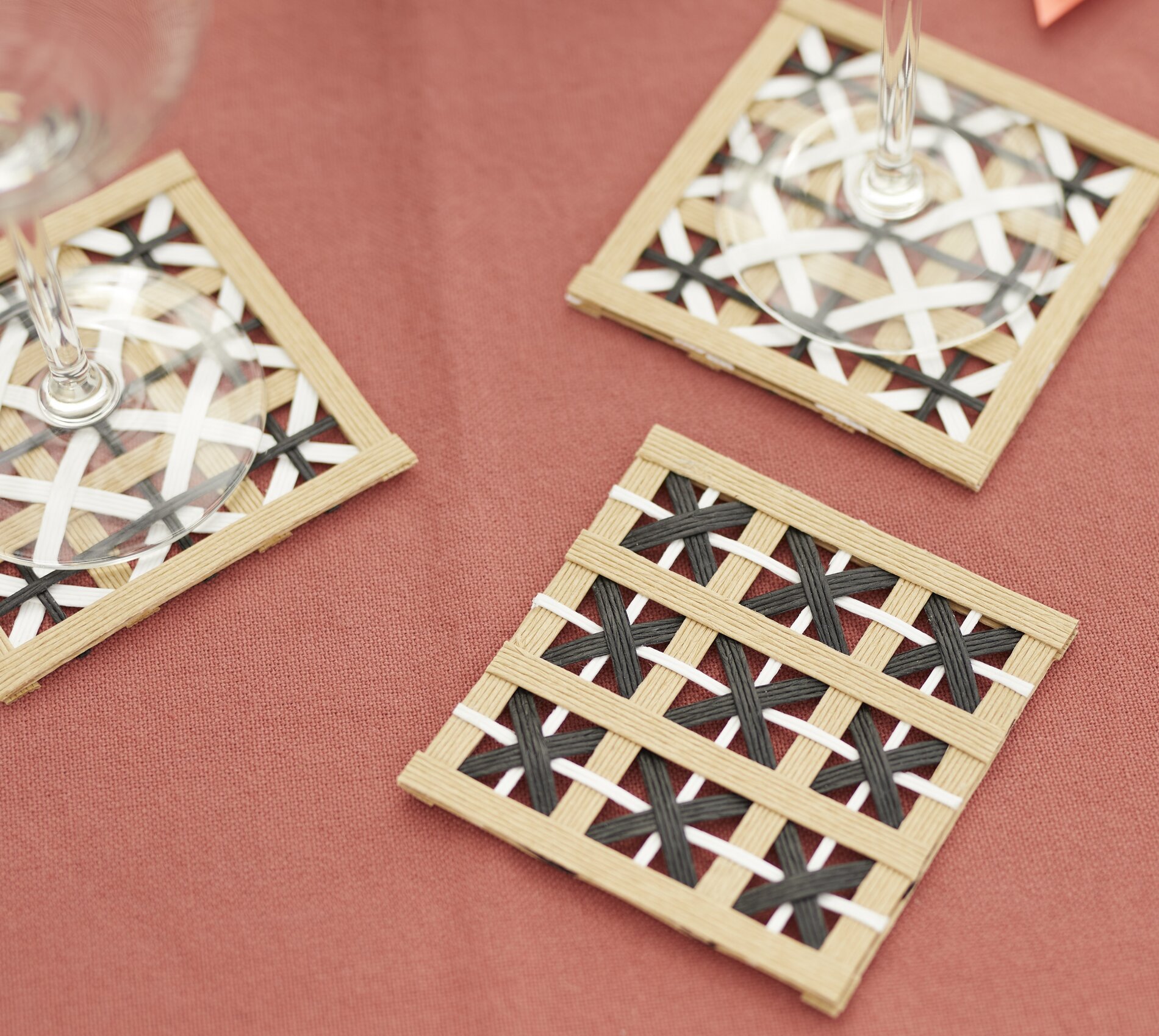 DIY Glasuntersetzer aus Paper Straps