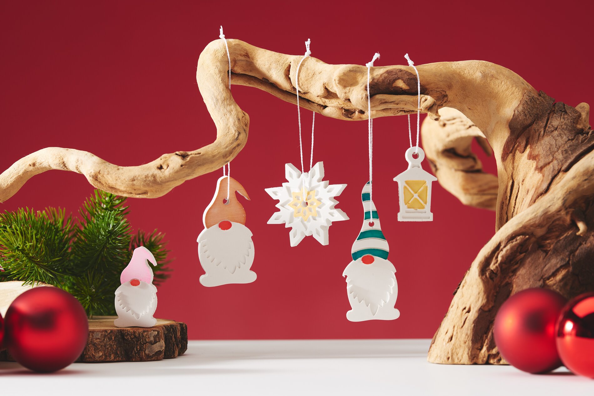 Winterliche Anhänger aus Raysin