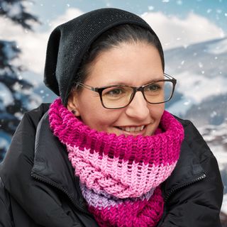 knitting ring-Loop scarf idea
