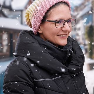 Craft video - Knitting a hat with the knitting ring