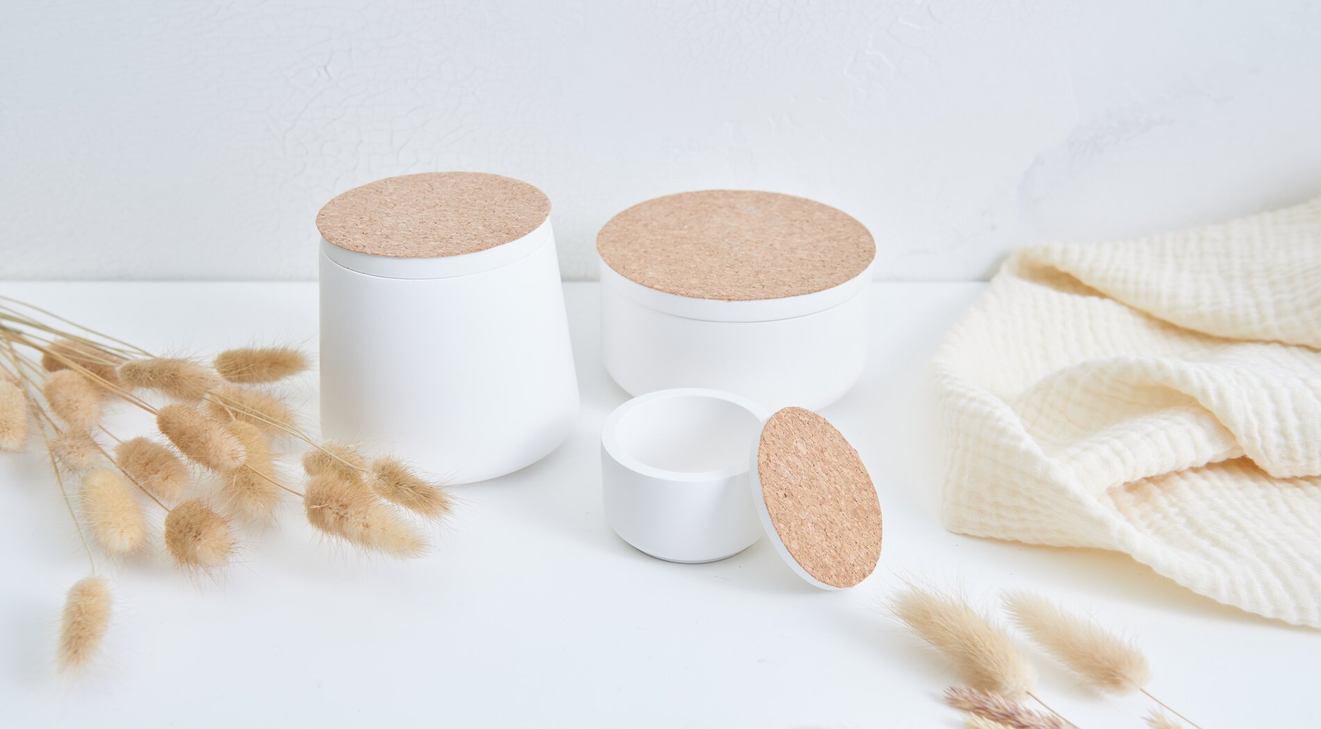 gegossene dosen mit deckel