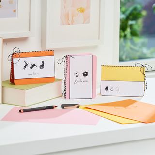 Velikonoční přání s motivy razítek