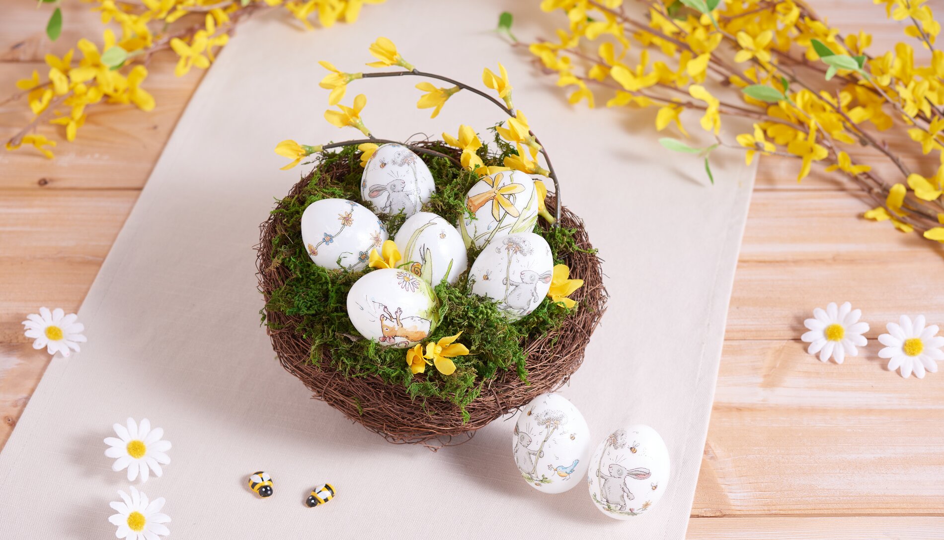 Eier mit Serviettentechnik