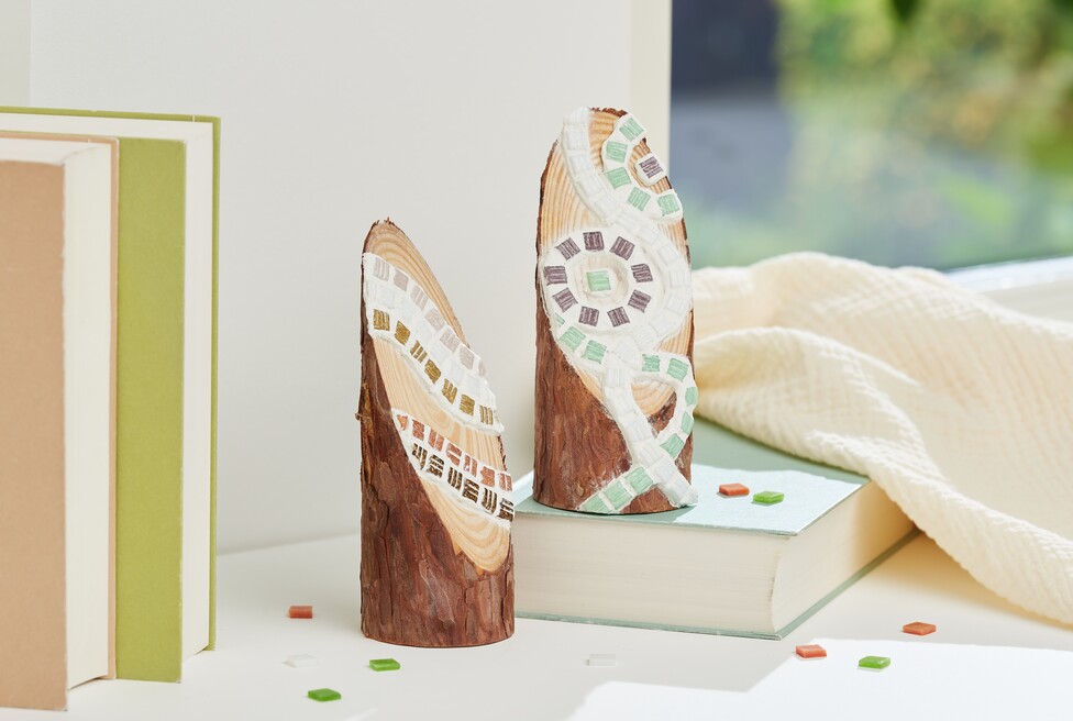 Baumstämmchen mit Mosaik