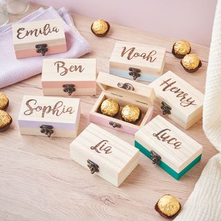 Holzkästchen mit Brandmalerei