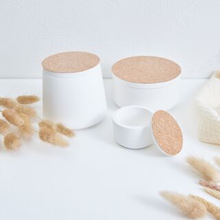 Nalévání plechovek s víčky