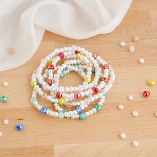 N&aacute;ramky ze skleněn&yacute;ch kluzn&yacute;ch kor&aacute;lků