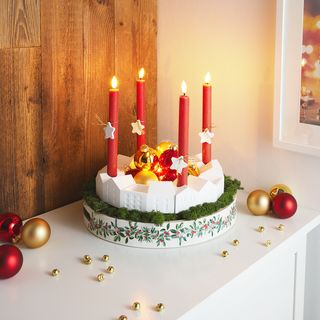 Casting an Advent wreath for houses