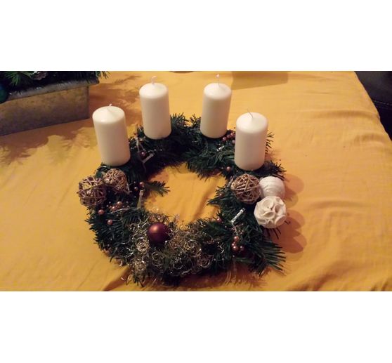 05_Mami_Adventskranz mit Beleuchtung _Kategorie Natur