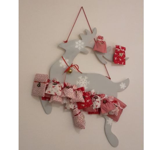 189_Flocke007_Unser Adventskalender - klassisch in Wei&szlig; & Rot_Kategorie Klassisch