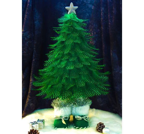 213_Alishka_Weihnachtsbaum aus Federn_Kategorie Klassisch