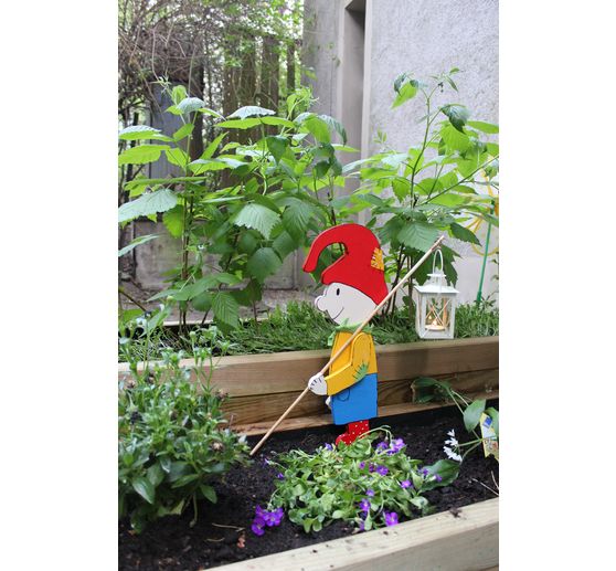 82_Lotte_Garten-Wichtel mit Laterne