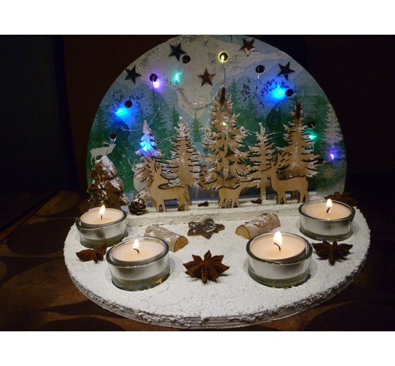 54_Vera_Lichterbogen mit farbige Lichterketten