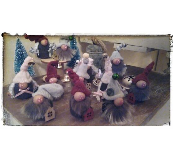 70_Ines_Wichtel aus Fingerhandschuhe