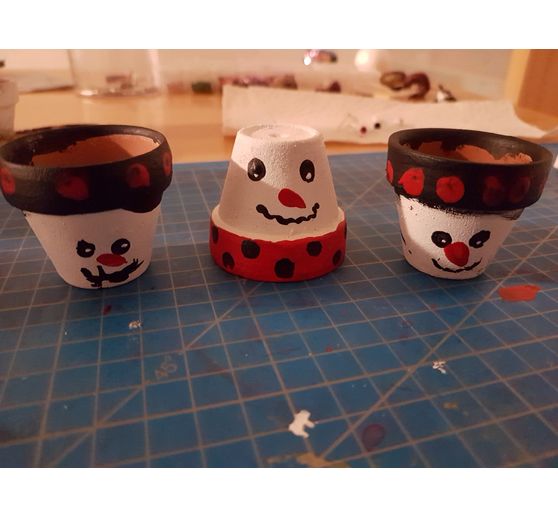 120_Kleenere_Schneemannt&ouml;pfe zum Stellen und H&auml;ngen an den Baum