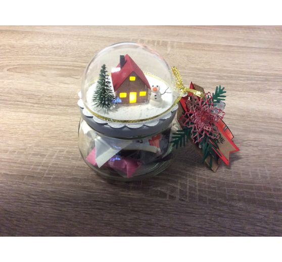 188_Gina_Winterlandschaft in der Kuppel mit Licht