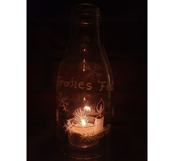 227_Jenelyn_Teelicht in der Flasche