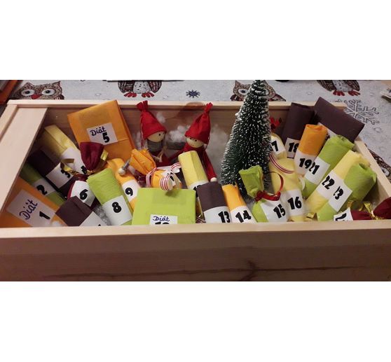 238_Tini83_Adventskalender in einer Holzbox