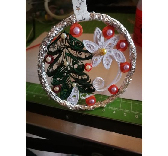 349_chrissi_kleiner kranz mit quilling und perlen