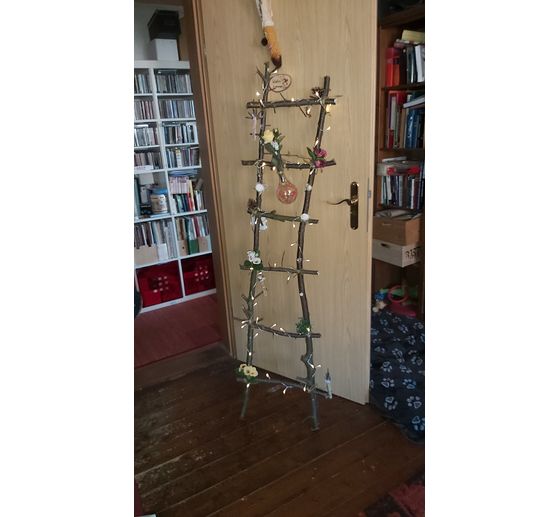 41_POOHSTRID_Zierleiter aus Haselnussschnitt