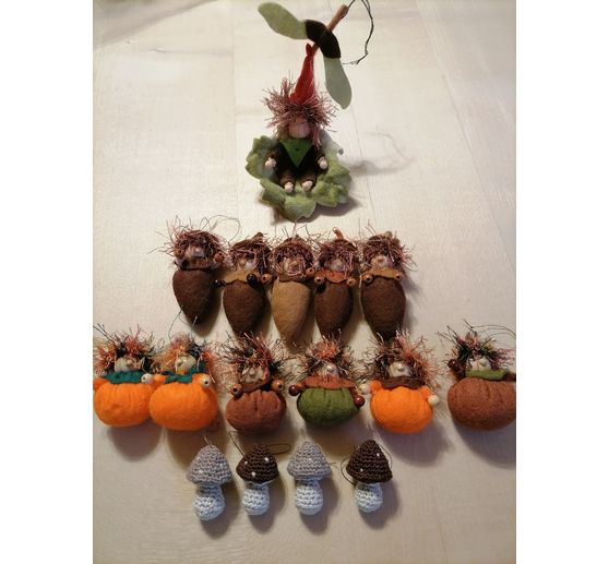 142_stinker-bimpf_Zapfen-, K&uuml;rbis-, Ahornm&auml;nnchen mit Mini-Pilzen f&uuml;r meinen Herbstast