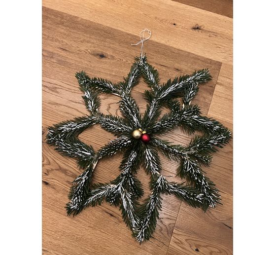 342_Julianna_einfacher T&uuml;rkranz in Sternenform