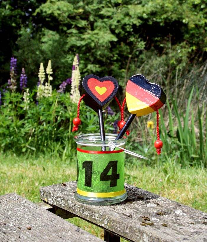 Lautstarke Unterst&uuml;tzung f&uuml;r deine Mannschaft &ndash; Rasseln und Trommeln zum Selbermachen