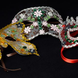 Venezianische Maske basteln mit Anleitung