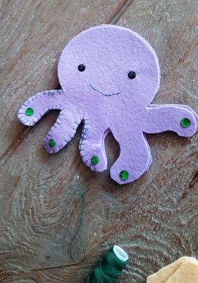 Mobile Basteln - Krake nähen Mobile Bastelanleitung - Krake nähen