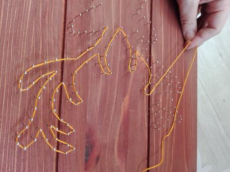 Fadenbild Hirsch - Nägel umwickeln Fadenbild selber machen - Nägel umwickeln