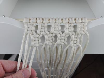 Makramee-Wandbehang Knüpfen 13