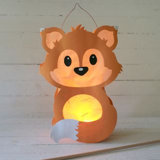 Do-it-yourself fox lantern: Free template
