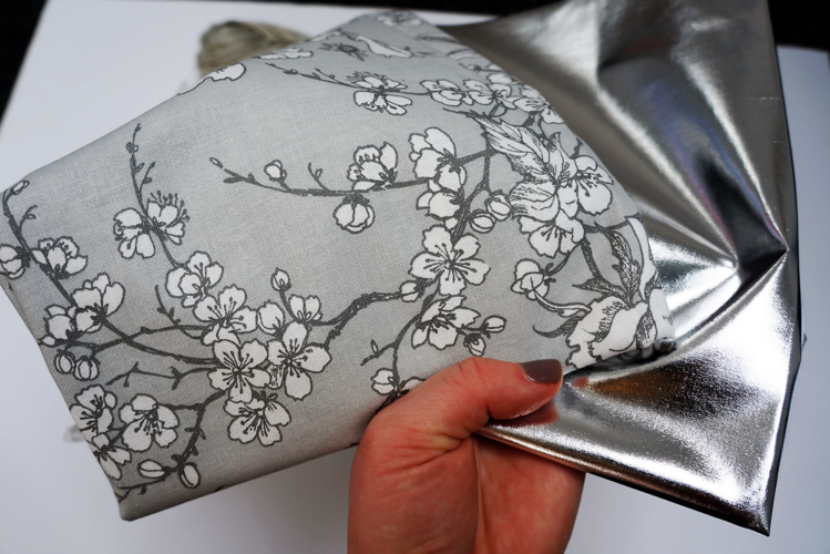 Hausschuhe selber nähen: Stoffe Hausschuhe selber nähen aus Metallic-Stoff