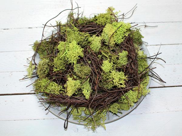 easter eggs napkin technique: Osternest Osternest selbst gestalten mit moss