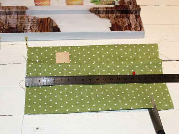 DIY Wöchentlicher Speiseplan: Stoffzuschnitt  Stoffzuschnitt für das Säckchen für die Bastelidee zuschneiden