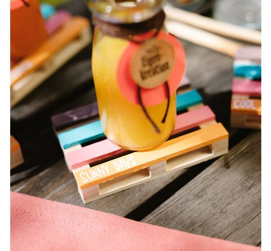 Miniature wooden pallet