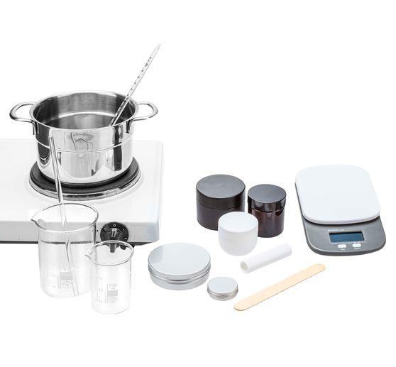 Glass mixing cup with scale